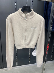 Светри жіночі оптом ---