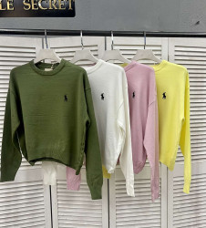 Светри жіночі оптом 