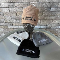 Шапки жіночі оптом