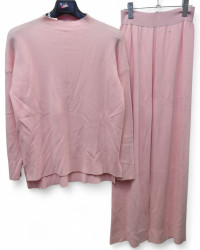 Костюми жіночі оптом 