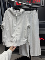 Спортивні костюми жіночі на плюші оптом --- 