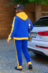 Спортивні костюми жіночі ПОЛУБАТАЛ на флісі оптом