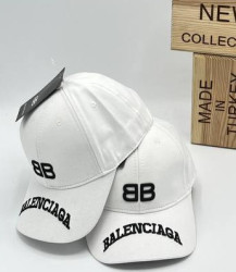 Кепки жіночі оптом