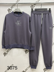 Спортивні костюми жіночі оптом