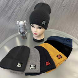 Шапки дитячі оптом