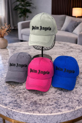 Кепки жіночі оптом