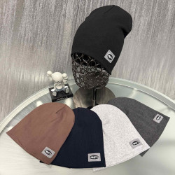 Шапки підліткові оптом