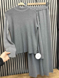 Костюми жіночі оптом ---