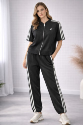 Спортивні костюми жіночі оптом ---