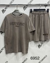 Спортивні костюми жіночі оптом