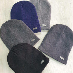 Шапки чоловічі оптом 
