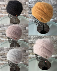 Шапки жіночі оптом 