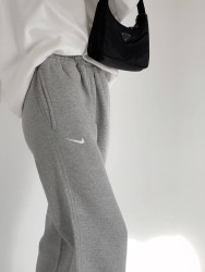 Спортивные штаны женские на флисе (серый) оптом 42179036 295-17