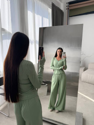 Костюми жіночі оптом