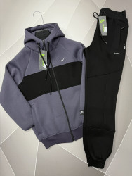 Спортивні костюми чоловічі оптом