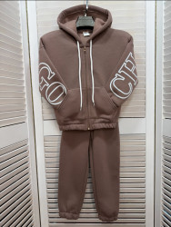 Спортивні костюми дитячі оптом