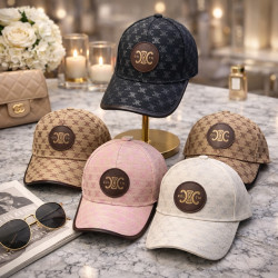 Кепки жіночі оптом