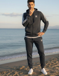 Спортивні костюми чоловічі оптом