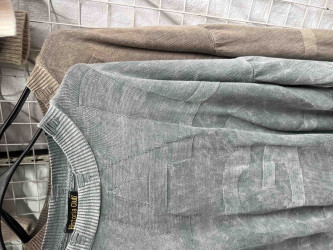 Светри жіночі оптом