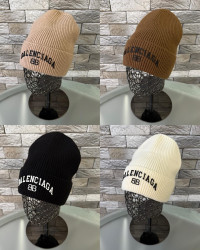 Шапки жіночі оптом