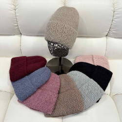 Шапки жіночі оптом