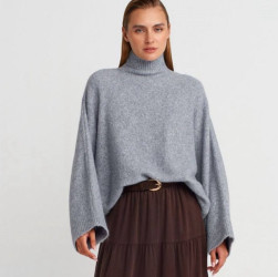 Светри жіночі оптом