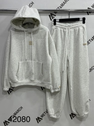 Спортивні костюми жіночі на плюші оптом