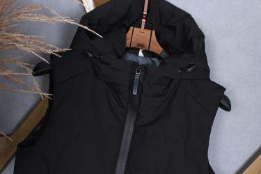 Жилетки юниор (black) оптом 15702869 45572-24
