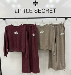 Спортивні костюми жіночі (бежевий) оптом 