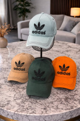 Кепки жіночі оптом