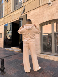 Спортивні костюми жіночі оптом