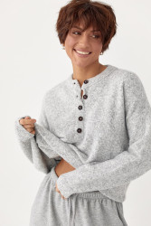 Светри жіночі оптом