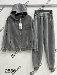 Спортивні костюми жіночі оптом