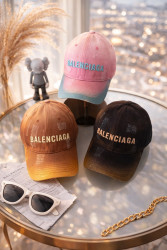 Кепки жіночі оптом